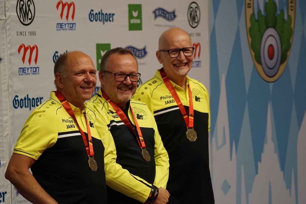 Bronze KK Liegend